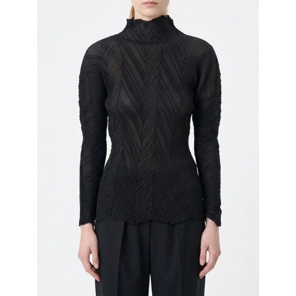 Issey Miyake Women Top Woman Issey Miyake